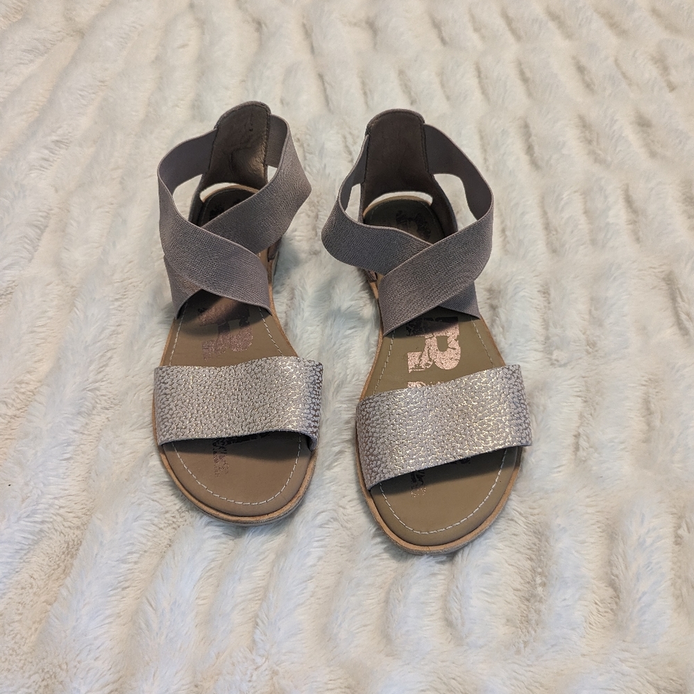 SOREL Ella Sandal Sz 9 - Pink / Rose Gold
